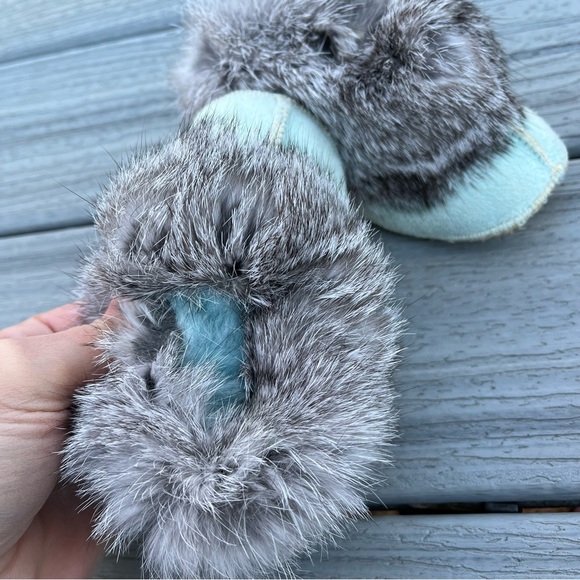 Baby Sheepskin Slippers - Picture 4 of 7
